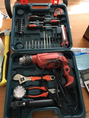 สว่านเซ็ตBonchi เครื่องมือครบ จบๆในกล่องเดียวสุดคู้ม ถูกๆ1300- พร้อมส่ง หรือส่งเก็บเงินปลายทางได้+200คร้าบ