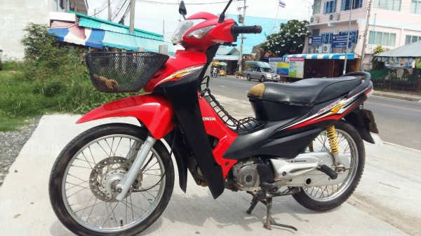 ขายถูกๆ8500บาท รถมอไซค์สภาพสวยเดิมๆพร้อมใช้งาน