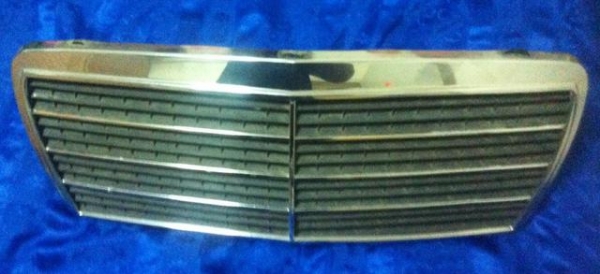 กระจังหน้าเบนซ์124 Eหน้าแท้