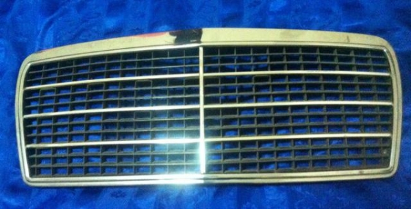 กระจังหน้าเบนซ์124 Eหน้าแท้