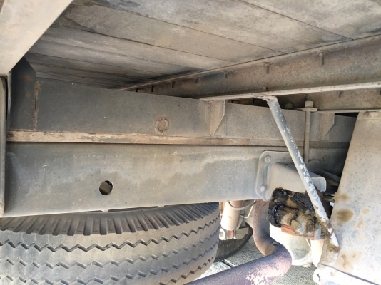 รถฮีโน่ 6 ล้อ ตู้แห้ง  FC2W  120 แรงม้า. ปี 37 - 38.  ( * มี ขาย 4 หัว. )     สนใจติดต่อ  081 - 6079515