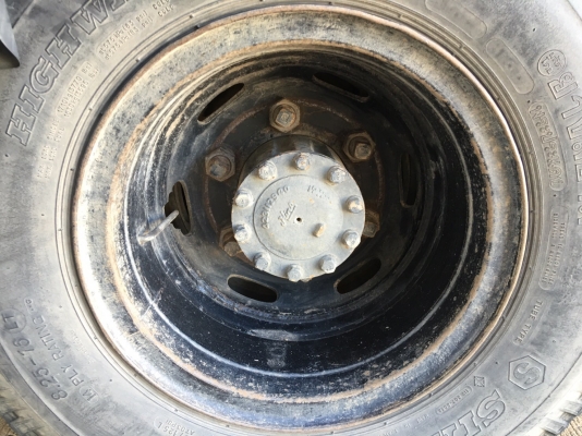 รถฮีโน่ 6 ล้อ ตู้แห้ง  FC2W  120 แรงม้า. ปี 37 - 38.  ( * มี ขาย 4 หัว. )     สนใจติดต่อ  081 - 6079515