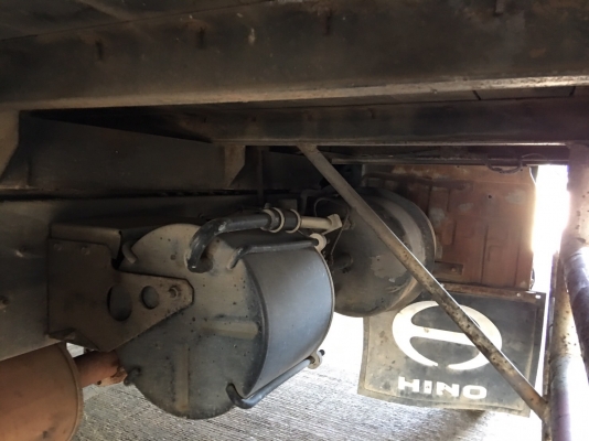 รถฮีโน่ 6 ล้อ ตู้แห้ง  FC2W  120 แรงม้า. ปี 37 - 38.  ( * มี ขาย 4 หัว. )     สนใจติดต่อ  081 - 6079515