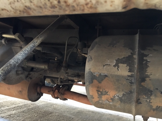 รถฮีโน่ 6 ล้อ ตู้แห้ง  FC2W  120 แรงม้า. ปี 37 - 38.  ( * มี ขาย 4 หัว. )     สนใจติดต่อ  081 - 6079515