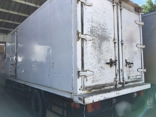 รถฮีโน่ 6 ล้อ ตู้แห้ง  FC2W  120 แรงม้า. ปี 37 - 38.  ( * มี ขาย 4 หัว. )     สนใจติดต่อ  081 - 6079515