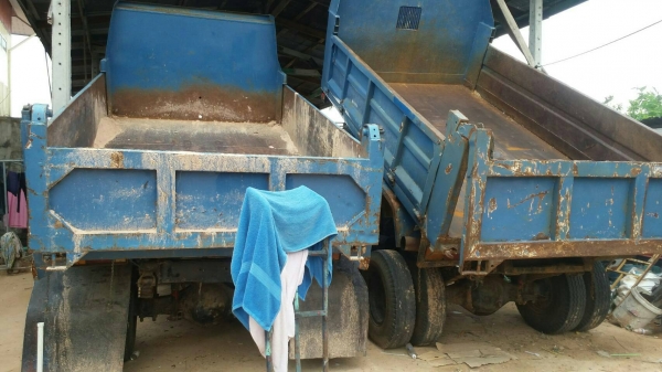 ISUZU 6 ล้อดัมพ์ รุ่น NPR 115 แรงม้า ปีจดทะเบียน 2539 ISUZU 6 ล้อดัมพ์ รุ่น NPR 115 แรงม้า ปีจดทะเบียน 2539