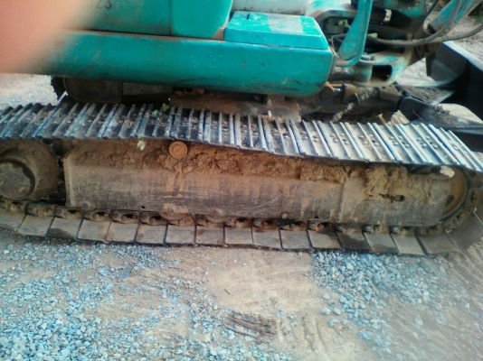 รถแม็คโค PC40 รุ่น 7  สภาพ 80\%  เอวแน่น  มีเอกสารซื้อขาย