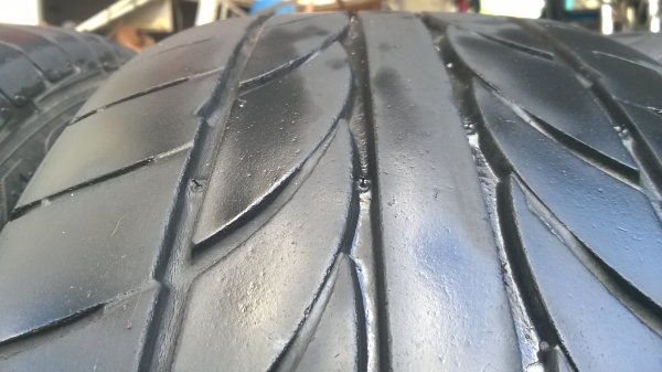 ยาง achilles 225/45R18 ปี12 ดอกหนาๆ