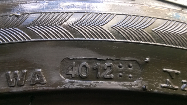 ยาง achilles 225/45R18 ปี12 ดอกหนาๆ