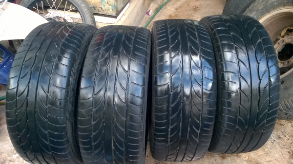 ยาง achilles 225/45R18 ปี12 ดอกหนาๆ