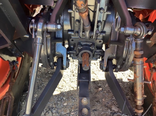 ขายรถไถคูโบต้า L4708. 2เพลา ใช้งาน 500 ชม. สภาพสวย เครื่องดี เกียร์ดี ทุกระบบสมบูรณ์ มีอุปกรณ์ใบมีดดันดินหน้าและผานพรวนคูโบต้า ราคา 398,000 บาท สนใจโทร 081-9136451 หรือ ขอดูรูปผ่านทาง line:bow6451 ค่ะ