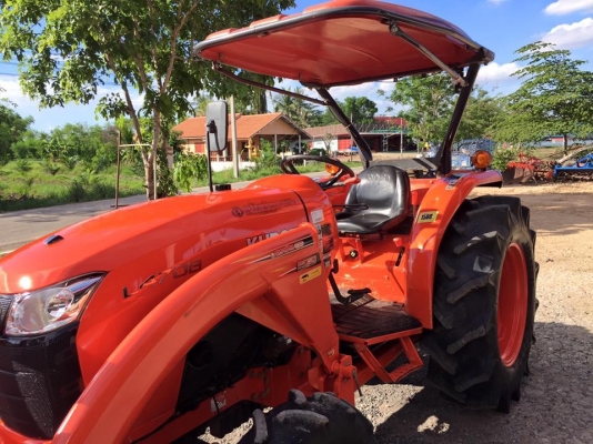 ขายรถไถคูโบต้า L4708. 2เพลา ใช้งาน 500 ชม. สภาพสวย เครื่องดี เกียร์ดี ทุกระบบสมบูรณ์ มีอุปกรณ์ใบมีดดันดินหน้าและผานพรวนคูโบต้า ราคา 398,000 บาท สนใจโทร 081-9136451 หรือ ขอดูรูปผ่านทาง line:bow6451 ค่ะ