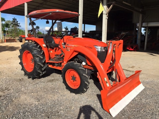 ขายรถไถคูโบต้า L4708. 2เพลา ใช้งาน 500 ชม. สภาพสวย เครื่องดี เกียร์ดี ทุกระบบสมบูรณ์ มีอุปกรณ์ใบมีดดันดินหน้าและผานพรวนคูโบต้า ราคา 398,000 บาท สนใจโทร 081-9136451 หรือ ขอดูรูปผ่านทาง line:bow6451 ค่ะ