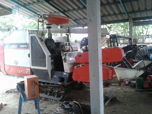 คูโบต้าDC68G สวยๆๆ เล่มทะเบียนพร้อม รายละเอียดโทรมาสอบถามได้เลยครับ