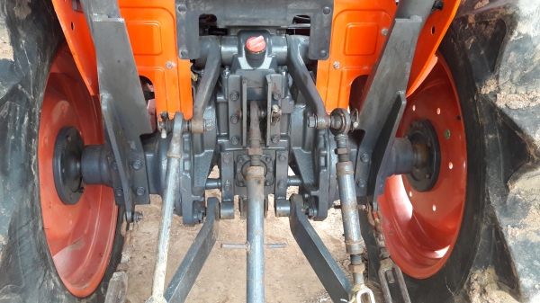 ขายรถไถL3608ใบมีดผาลบุก4ไหม่พร้อมใช้ครับ ขายรถไถL3608ใบมีดผาลบุก4ไหม่พร้อมใช้ครับ