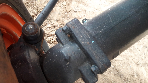 ขายรถไถL3608ใบมีดผาลบุก4ไหม่พร้อมใช้ครับ ขายรถไถL3608ใบมีดผาลบุก4ไหม่พร้อมใช้ครับ