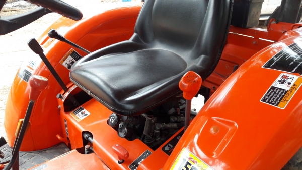 ขายรถไถL3608ใบมีดผาลบุก4ไหม่พร้อมใช้ครับ ขายรถไถL3608ใบมีดผาลบุก4ไหม่พร้อมใช้ครับ