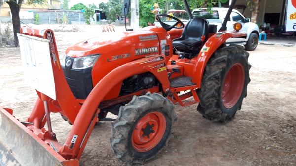 ขายรถไถL3608ใบมีดผาลบุก4ไหม่พร้อมใช้ครับ