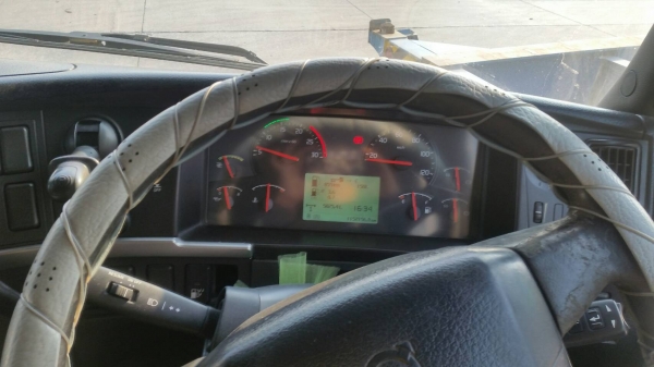 หัวลาก VOLVO  FM 12  380แรง ปี 48  พร้อมหางก้าง  2 เพลา  รถพร้อมใช้งาน  ราคา  1,300,000 บาท