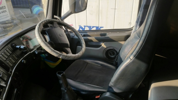 หัวลาก VOLVO  FM 12  380แรง ปี 48  พร้อมหางก้าง  2 เพลา  รถพร้อมใช้งาน  ราคา  1,300,000 บาท