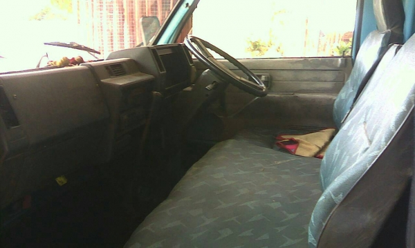 ขาย 4ล้อกลาง 88 แรง สภาพ พร้อมใช้ พร้อมขาย พร้อมโอน