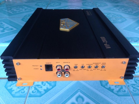 แอมป์คลาสดี CAR VIP2000W มือสองสภาพดีสวย เดิมๆไม่เคยซ่อม ใช้งานปกติ แรงๆ เบสลูกโตๆ ขับซับ10&quot;-12&quot;หล่อได้ ขาย 2950 บาท สนใจ0892425454 อยู่สระบุรีส่งได้