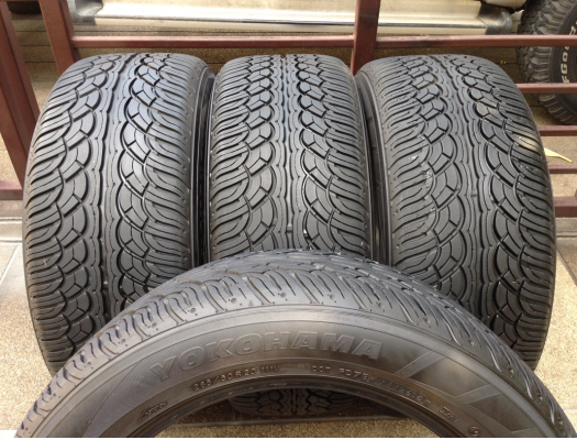 ยาง Yokohama Parada 265 50 20 กลางปี15 ดอกเต็ม ไม่มีปะ ราคาไม่แพง