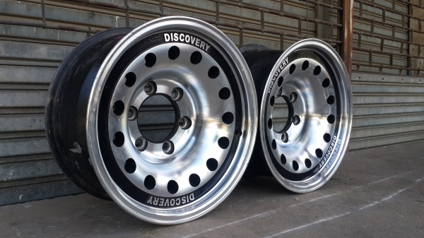 ล้อญี่ปุ่น Discovery ขอบ 15 6รู กว้าง 7.5 ออฟ 0 มีคู่เดียว
