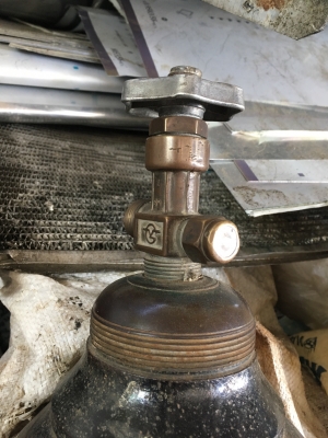 ขาย...ท่อลม+ถังแก๊สอะเซทิลีน