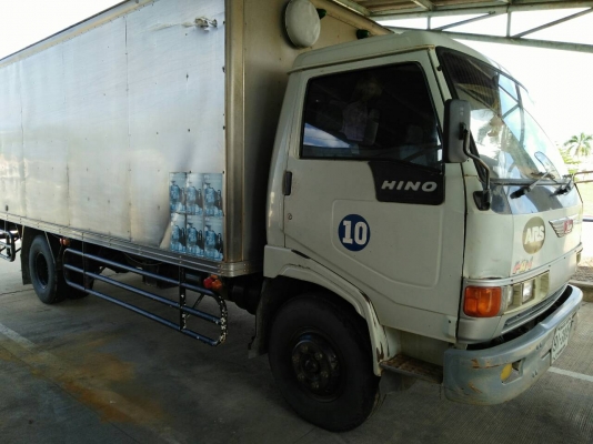 หกล้อ ฮีโน่ FC2W120ซุปเปอร์เสีย ตู้แห้ง ช่วงยาว 5.50ม สภาพดีสวยเดิมๆพร้อมใช้งาน ทะเบียนพร้อมโอน