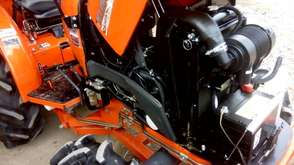 ขายรถไถคูโบต้า  KUBOTA   L 3608SP พร้อมชุดใบมีดดันหน้าคานล่าง  ผาน 5X22