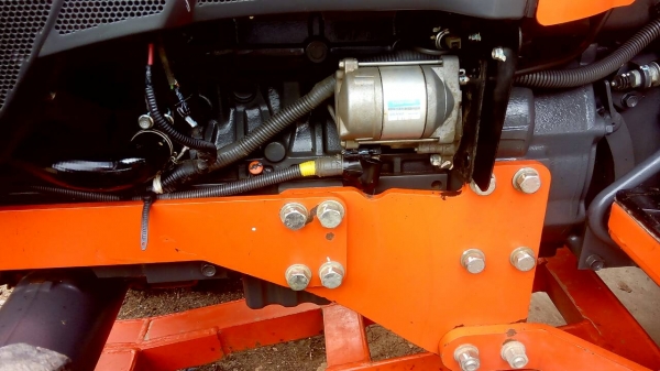 ขายรถไถคูโบต้า  KUBOTA   L 3608SP พร้อมชุดใบมีดดันหน้าคานล่าง  ผาน 5X22