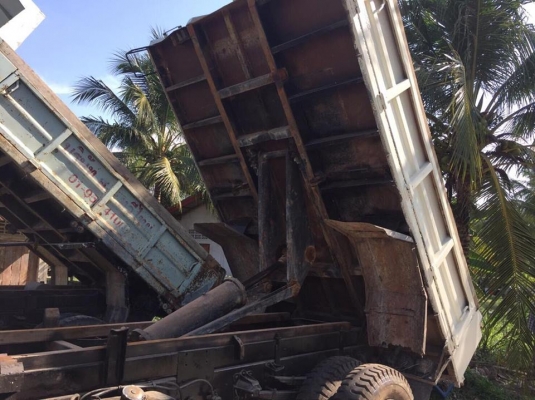 6 ล้อดั้ม 168 แรง HINO FF172KA เครื่องเดิมสวย EH700 เล่มพร้อม ภาษีไม่ขาด