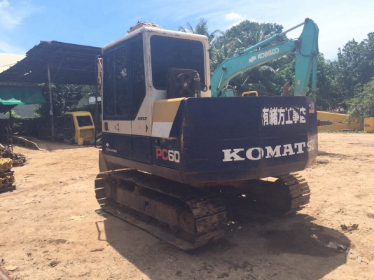 ขายรถแบคโฮ KOMATSU PC60-6 แอร์ไฟฟ้า เอกสารพร้อม สวยมาก สนใจโทร 081-970-1072