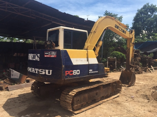 ขายรถแบคโฮ KOMATSU PC60-6 แอร์ไฟฟ้า เอกสารพร้อม สวยมาก สนใจโทร 081-970-1072