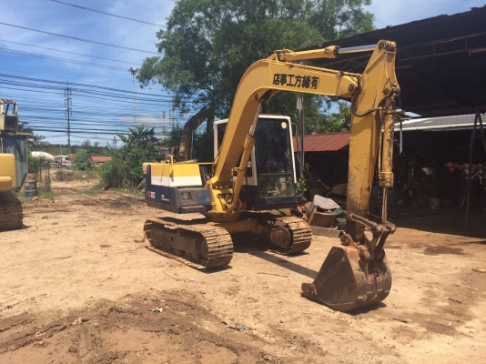 ขายรถแบคโฮ KOMATSU PC60-6 แอร์ไฟฟ้า เอกสารพร้อม สวยมาก สนใจโทร 081-970-1072