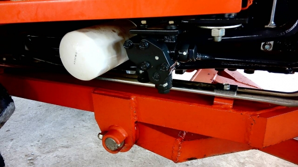 KUBOTA  L 4708 SP (4WD)  2 เพลา   สภาพใหม่สวยๆ   ชั่วโมงใช้   งานน้อย  สีเดิมทั้งคัน  พร้อมชุดใบมีดดันหน้า  โรตารี