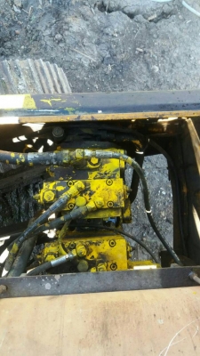 ขาย KOMATSU PC 120-3 สภาพสวยพร้อมใช้ ติดต่อ คุณ อ๊อฟ พิจิตร 086-737-9991 ขาย KOMATSU PC 120-3 สภาพสวยพร้อมใช้ ติดต่อ คุณ อ๊อฟ พิจิตร 086-737-9991