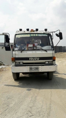 รถบรรทุก ISUZU ดั๊ม ติดเครน 3 ตัน รถบรรทุก ISUZU ดั๊ม ติดเครน 3 ตัน