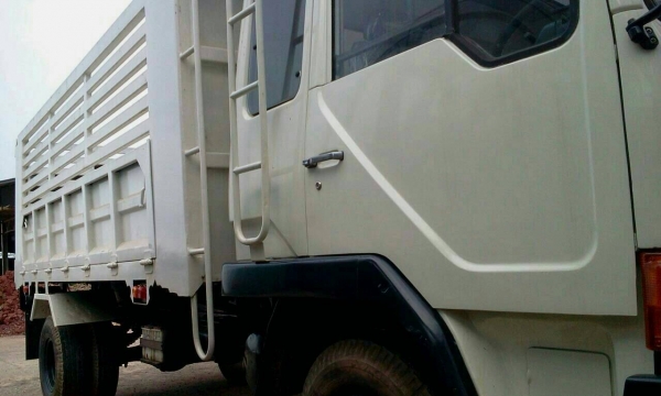 รถบรรทุก ISUZU ดั๊ม ติดเครน 3 ตัน รถบรรทุก ISUZU ดั๊ม ติดเครน 3 ตัน