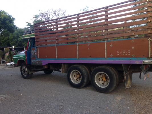 หน้ายาว เพลาเดียว  165 แรง พวงมาลัยเพาเวอร์  ราคา  210,000 บาท