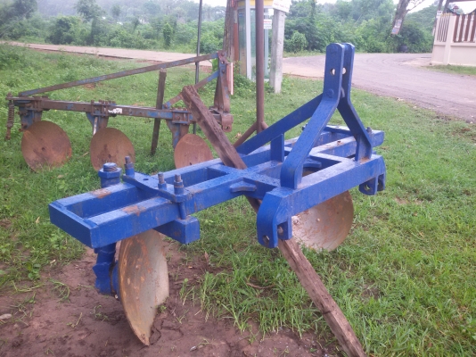 ผานชักร่อง