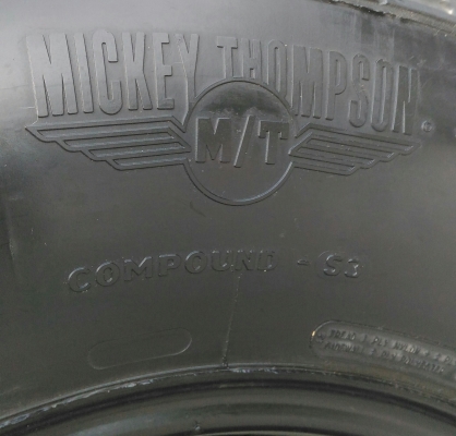 ขาย ยาง MICKEY THOMPSON 265/75/16 USA สวยๆ