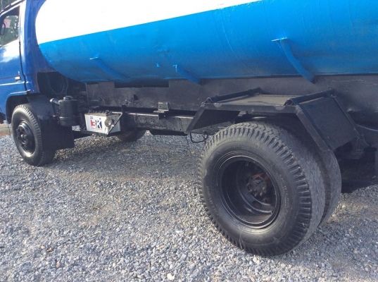 รถบรรรทุกน้ำ 6 ล้อ TOYOTA ถังบรรจุ 6,000 ลิตร