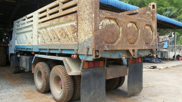 Hino mags 220  มีระบบลากพ่วง