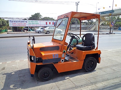 ขายรถลากจูงโตโยต้า 1 ตัน  เครื่องเบนซิน (ใช้แก๊สอย่างเดียว)   ยางตัน  พวงมาลัยเพาเว่อร์  สีเดิมจากนอก นำเข้าจากญี่ปุ่น ใช้งานได้ทันที ราคา95000