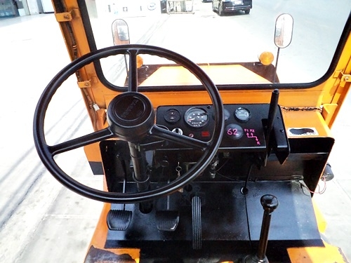 ขายรถลากจูงโตโยต้า 1 ตัน  เครื่องเบนซิน (ใช้แก๊สอย่างเดียว)   ยางตัน  พวงมาลัยเพาเว่อร์  สีเดิมจากนอก นำเข้าจากญี่ปุ่น ใช้งานได้ทันที ราคา95000