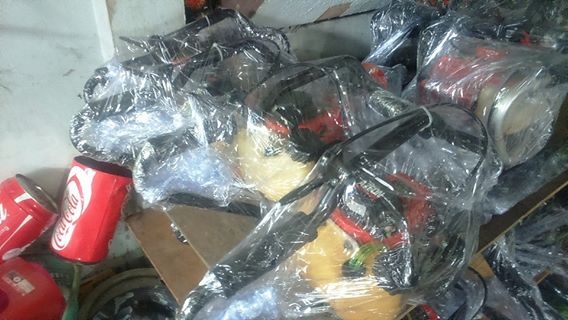 ขายตัดกิ่งเก่าญี่ปุ่นพร้อมใช้ 3,500บาท0835662999 LineID : hs4trp ขายตัดกิ่งเก่าญี่ปุ่นพร้อมใช้ 3,500บาท0835662999 LineID : hs4trp