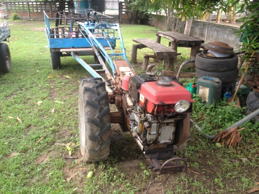 ขายรถไถนาเดินตาม  kobota  11 แรง  พร้อมเทรเลอร์  สภาพพร้อมใช้  มี  2คัน