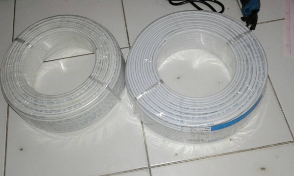 ขายของมือสองหลายรายการครับ ส่วนใหญ่เป็นสินค้าโชว์และทดลอง ขายของมือสองหลายรายการครับ ส่วนใหญ่เป็นสินค้าโชว์และทดลอง